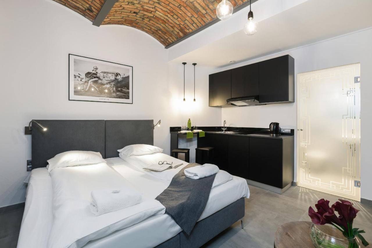 Level -1 Loft Apartments City Center Kopernika Poznań Dış mekan fotoğraf